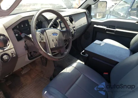 2014 Ford F250 Super Duty из США, поврежденный, VIN 1FTBF2B68EEA81165